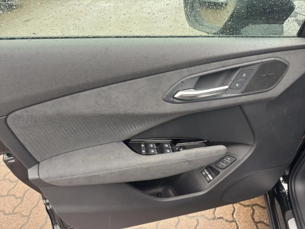 Audi Q3 12