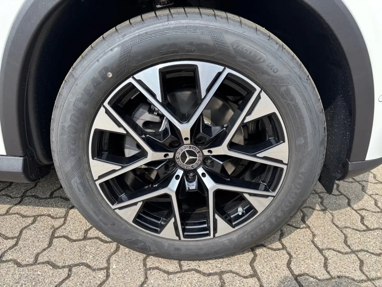 Mercedes-Benz GLC 220 5