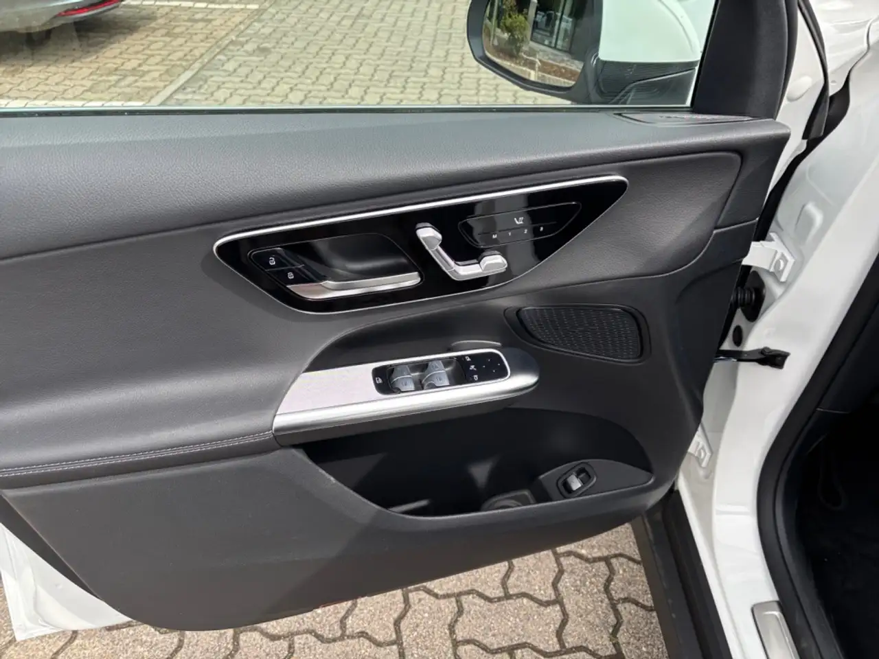 Mercedes-Benz GLC 220 9