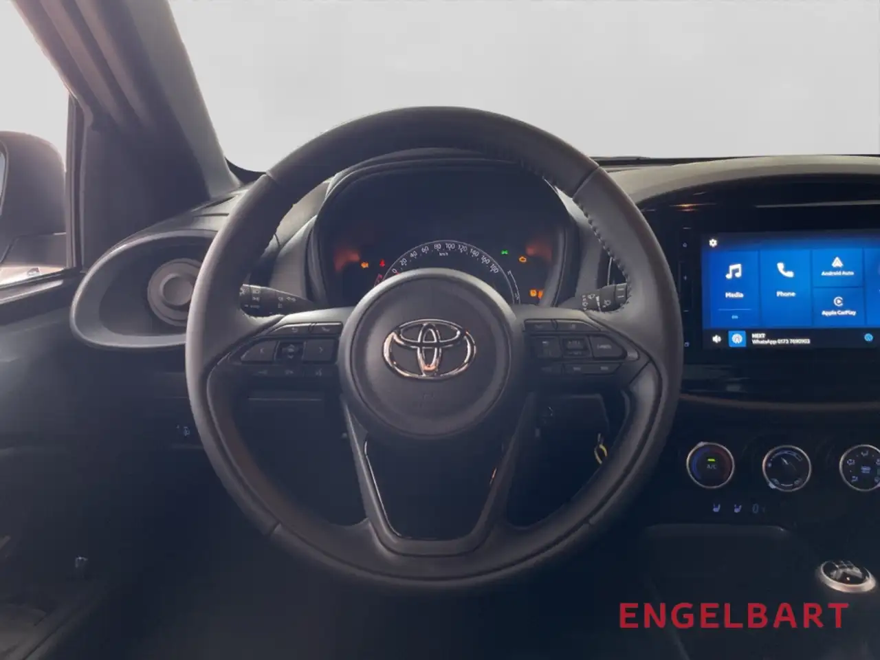 Toyota Aygo X 8