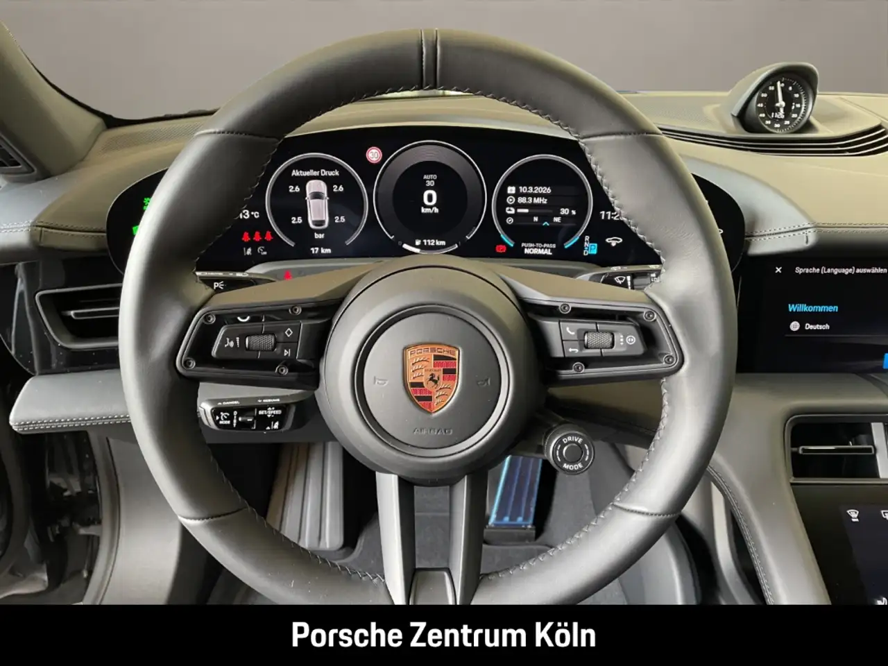 Porsche Taycan 15
