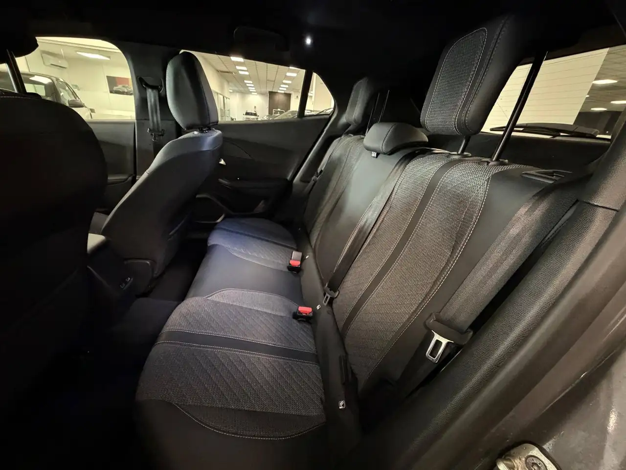 Peugeot 2008 11