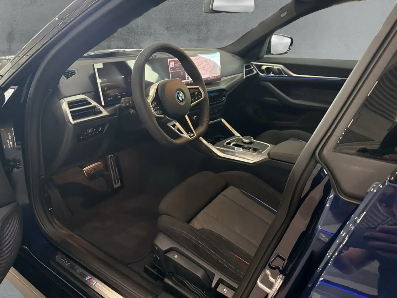 BMW i4 7