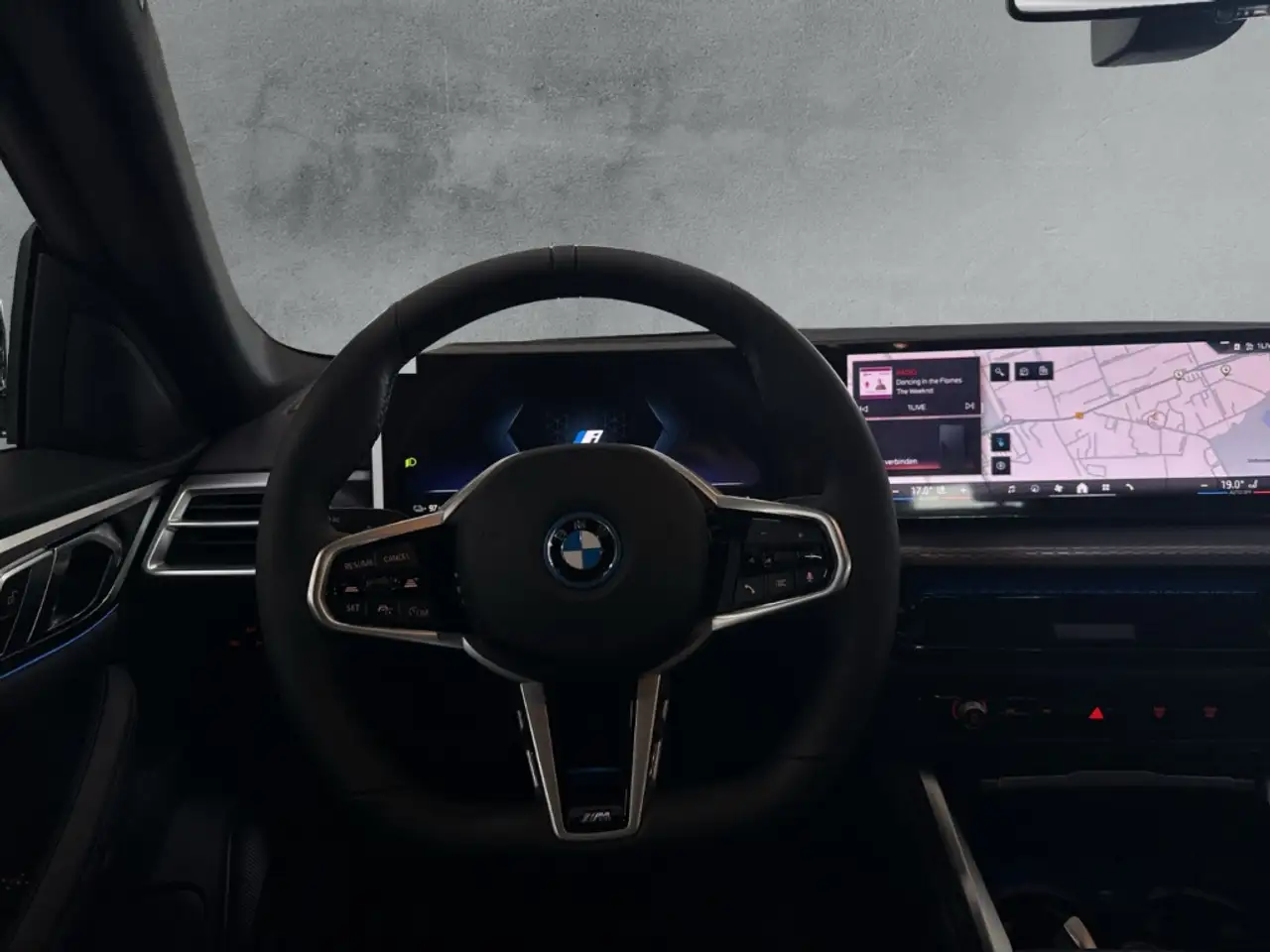 BMW i4 9