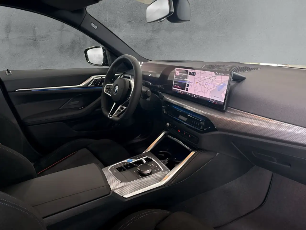 BMW i4 11