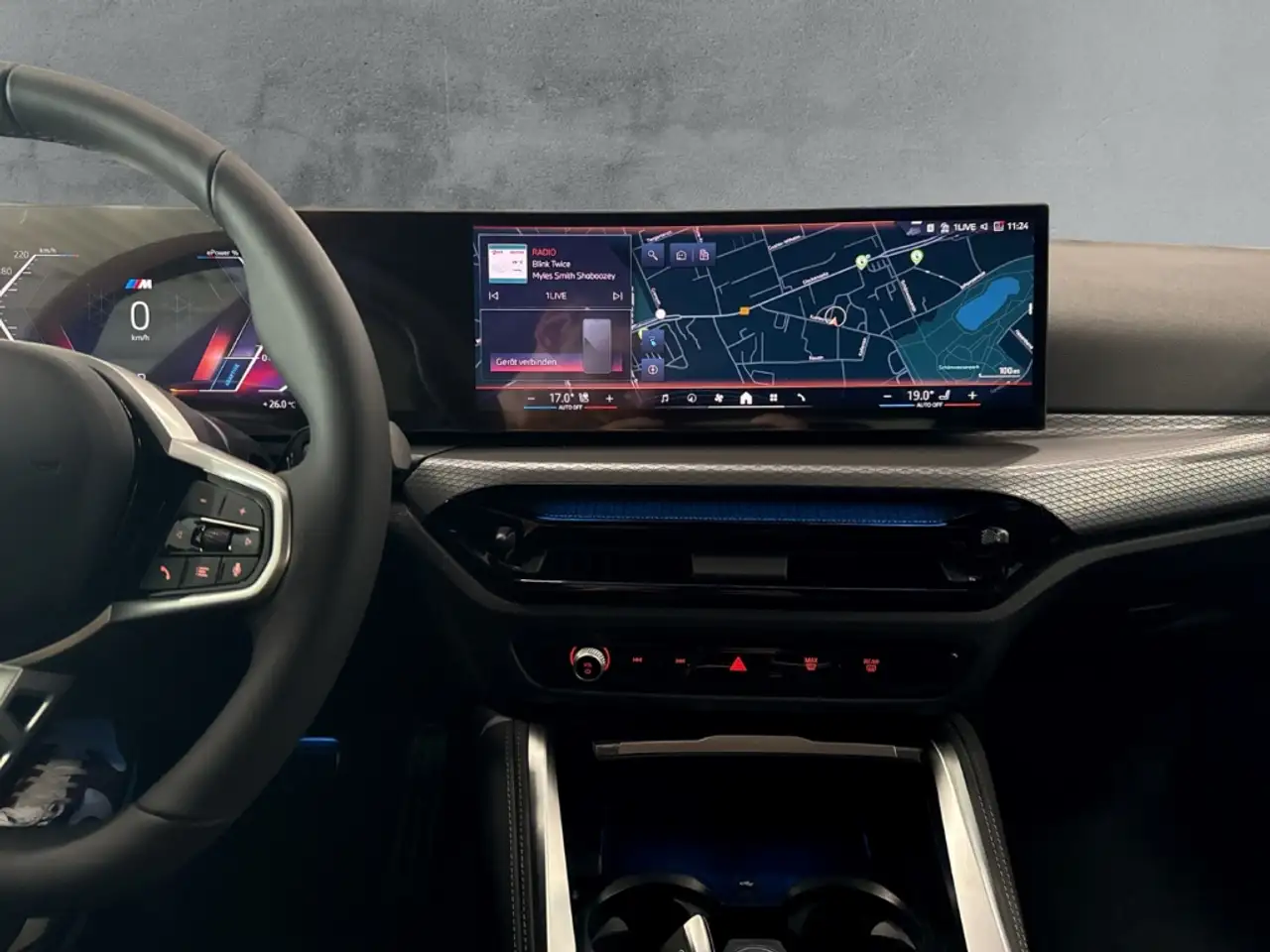 BMW i4 16