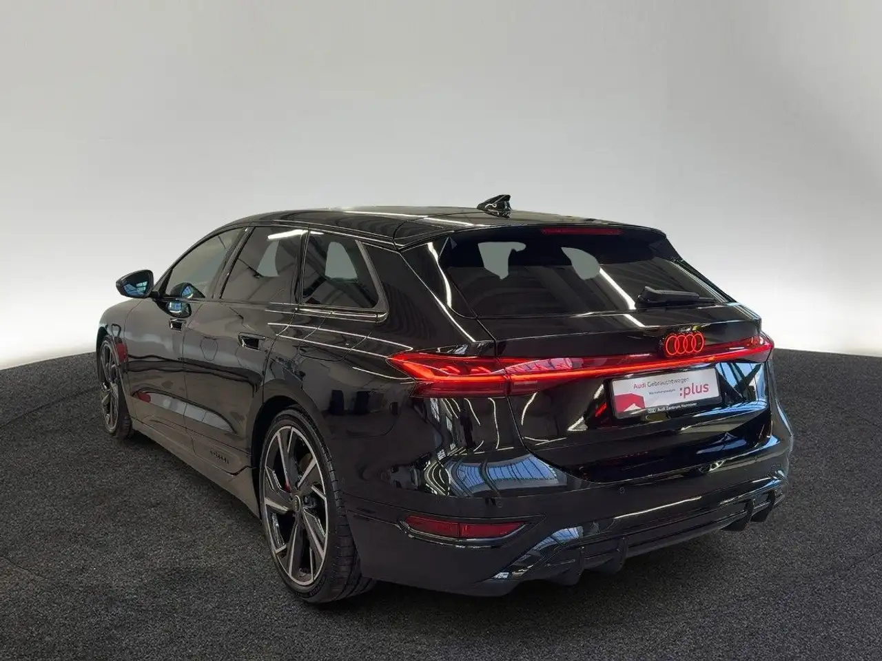 Audi S6 4