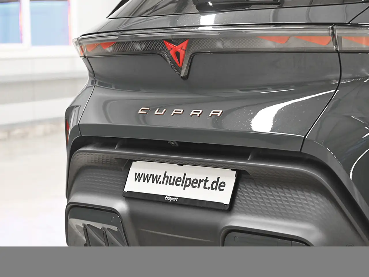 Cupra Raval 8