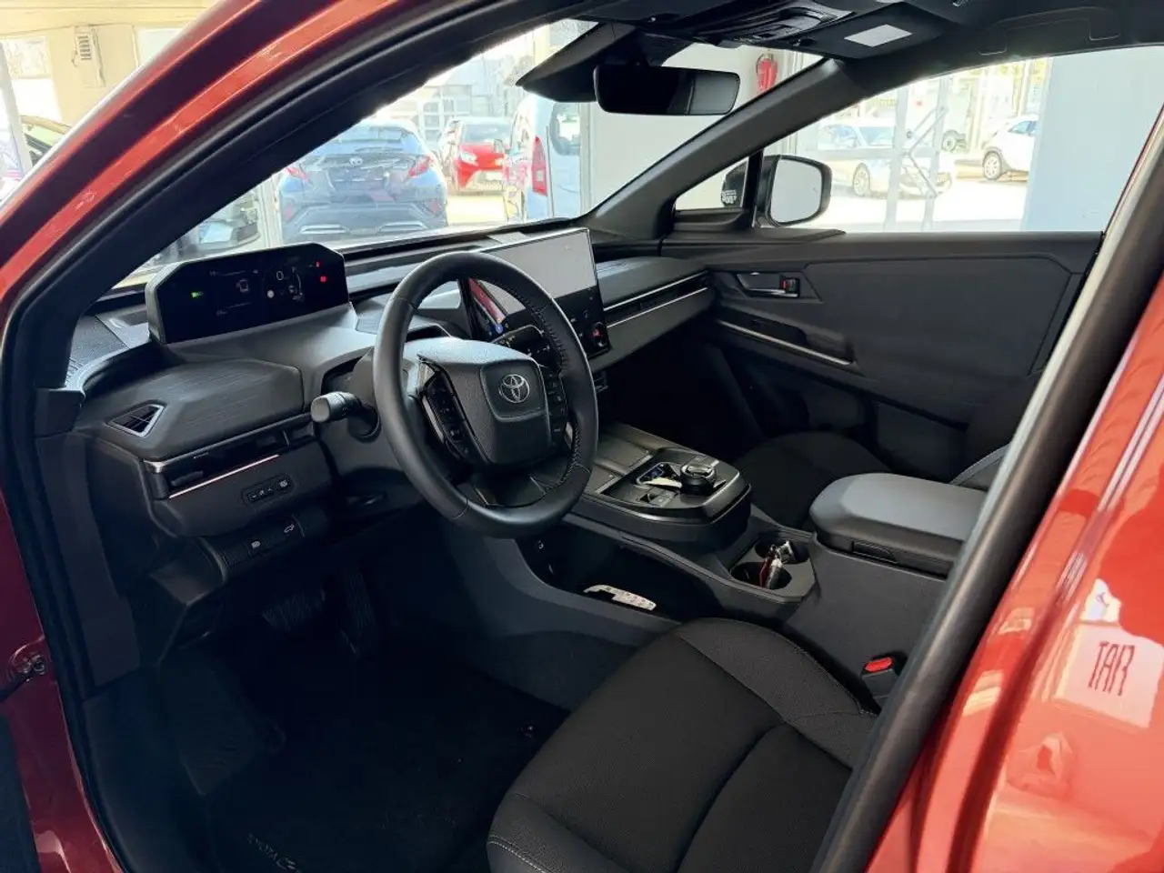 Toyota C-HR 11