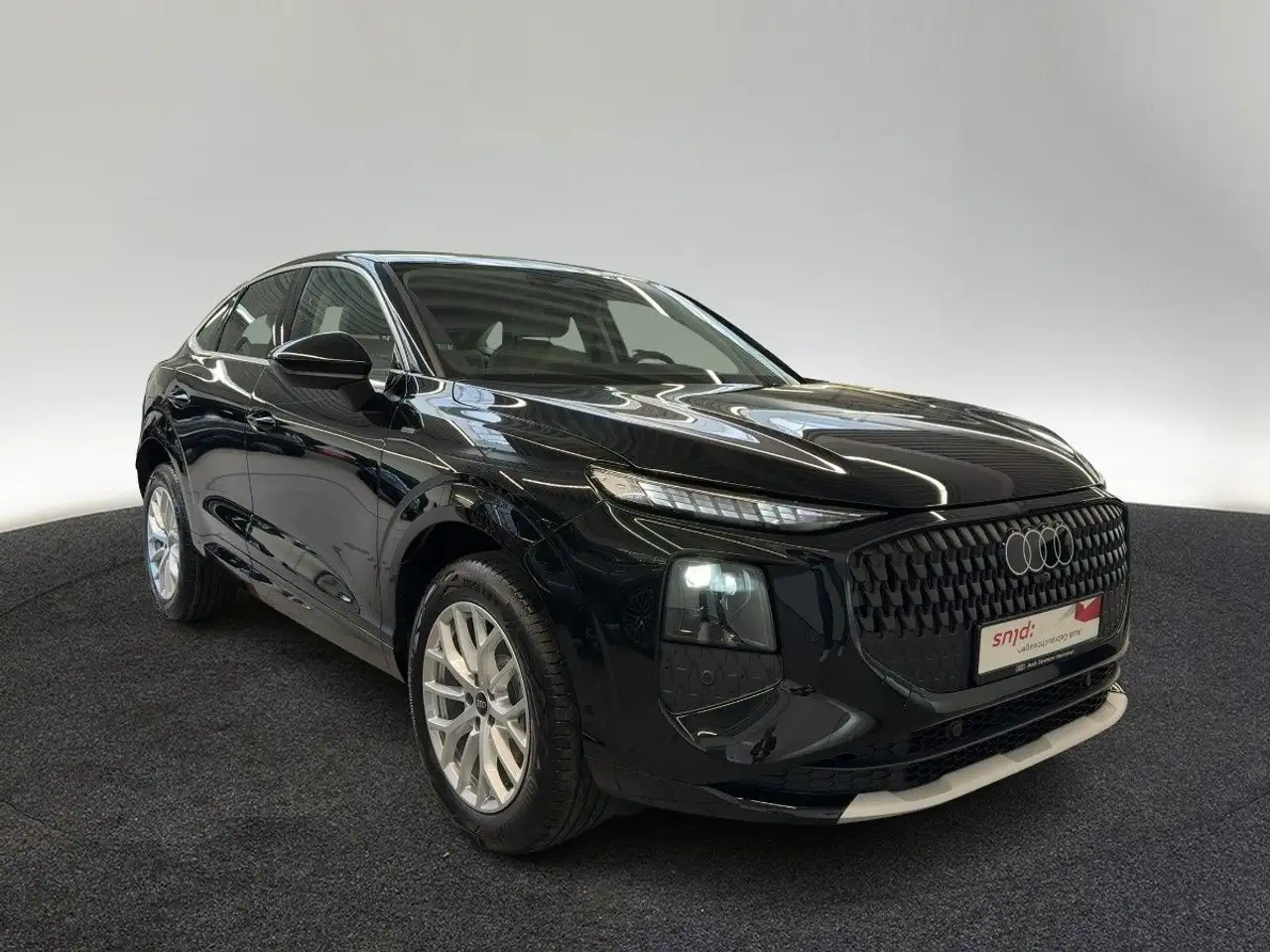 Audi Q3 6