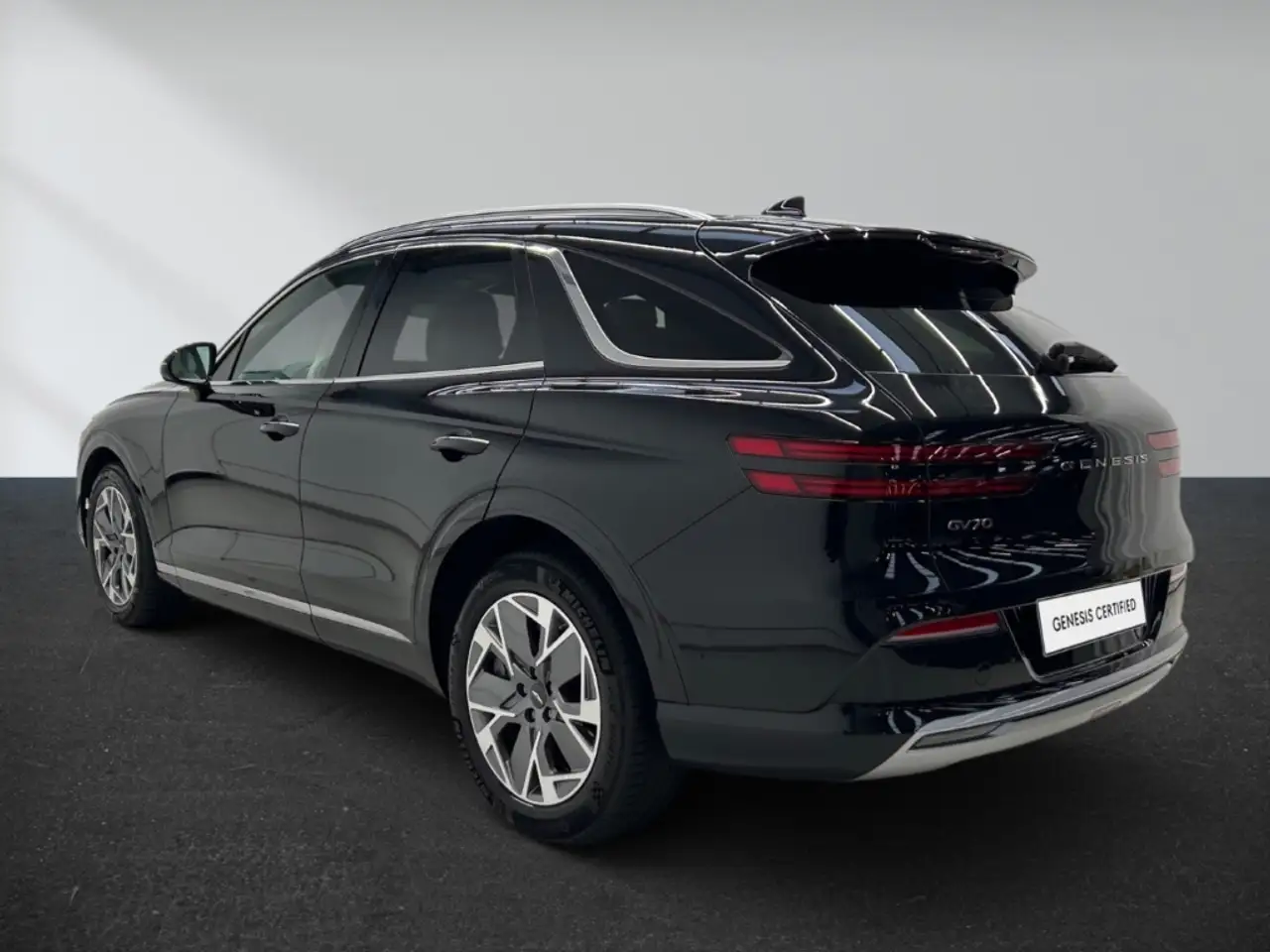 Genesis GV70 8