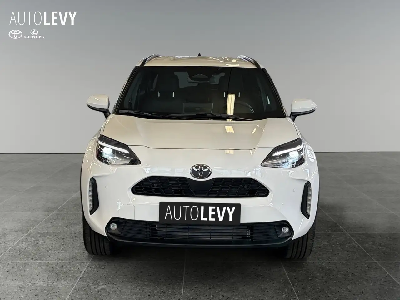Toyota Yaris 9
