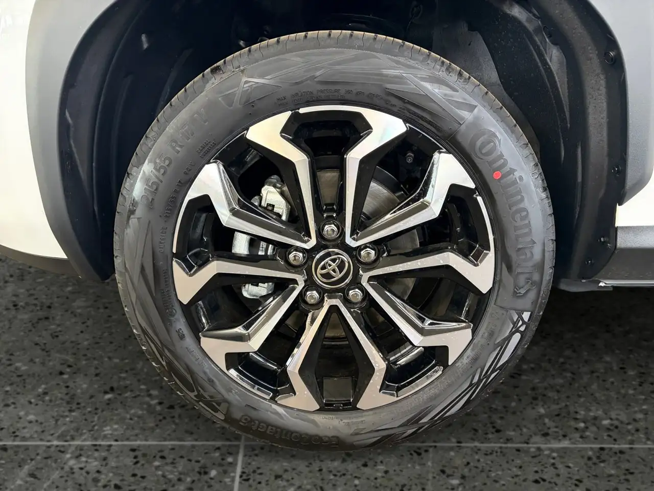 Toyota Yaris 15