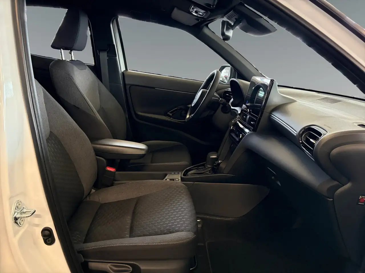 Toyota Yaris 16