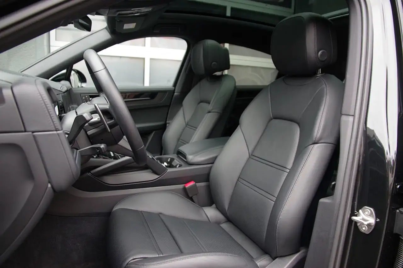 Porsche Cayenne 6
