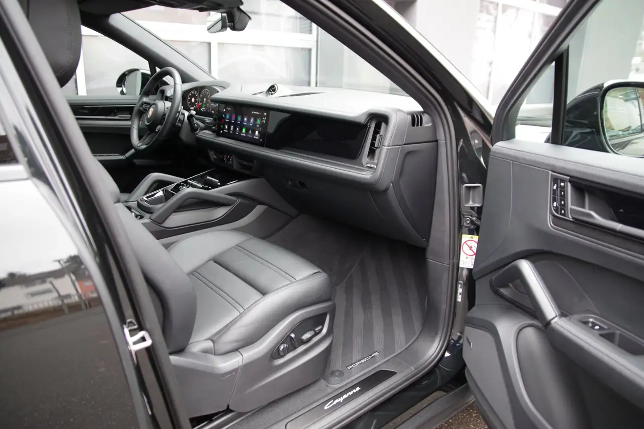 Porsche Cayenne 7