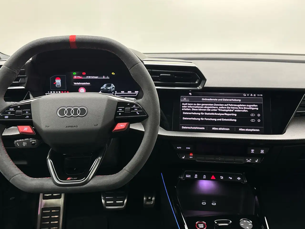 Audi RS3 8