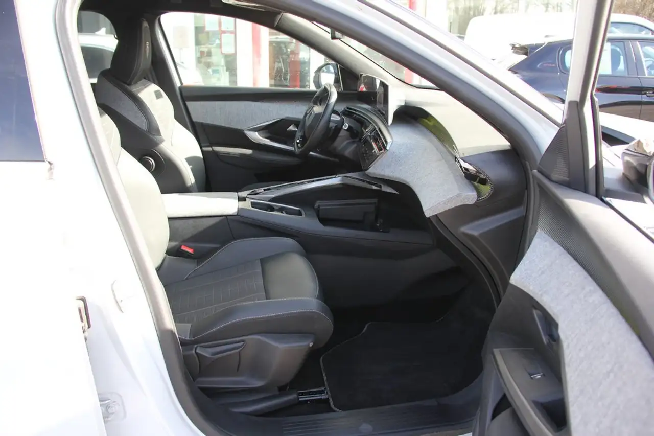 Peugeot 5008 10
