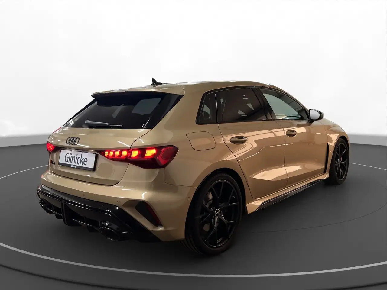 Audi RS3 4