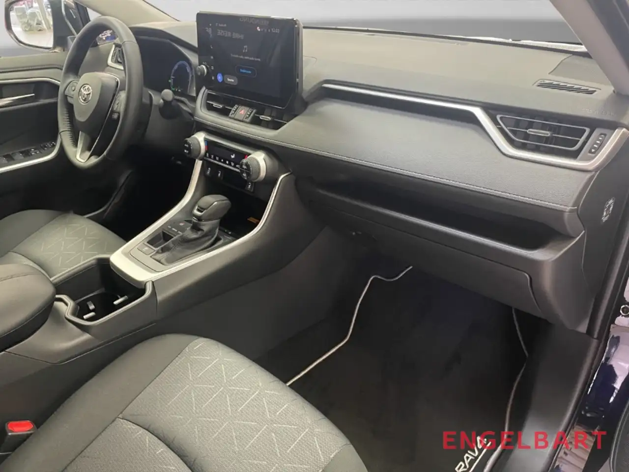 Toyota RAV4 11