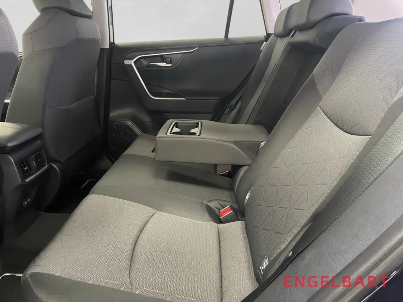 Toyota RAV4 12
