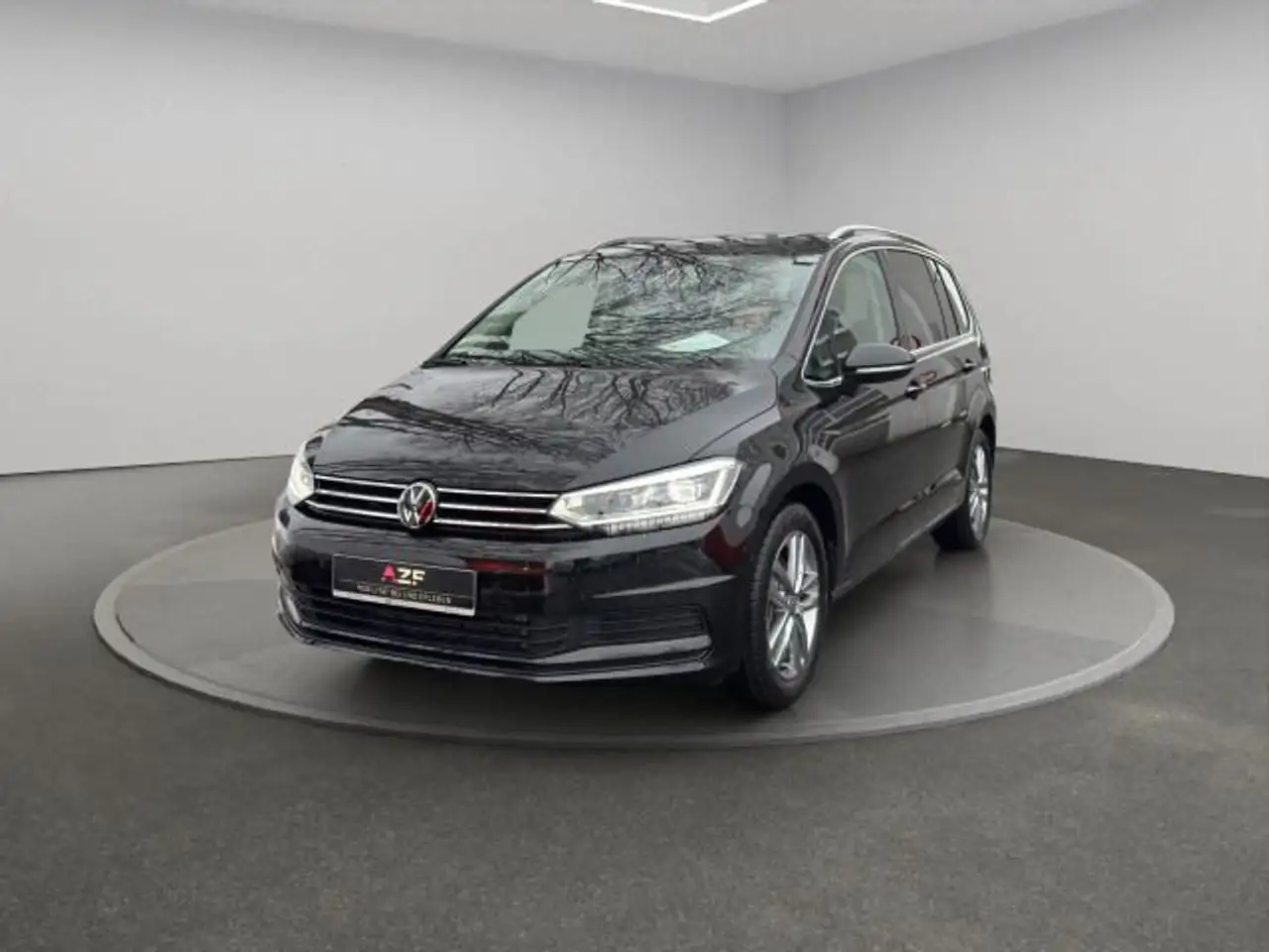 Volkswagen Touran 2