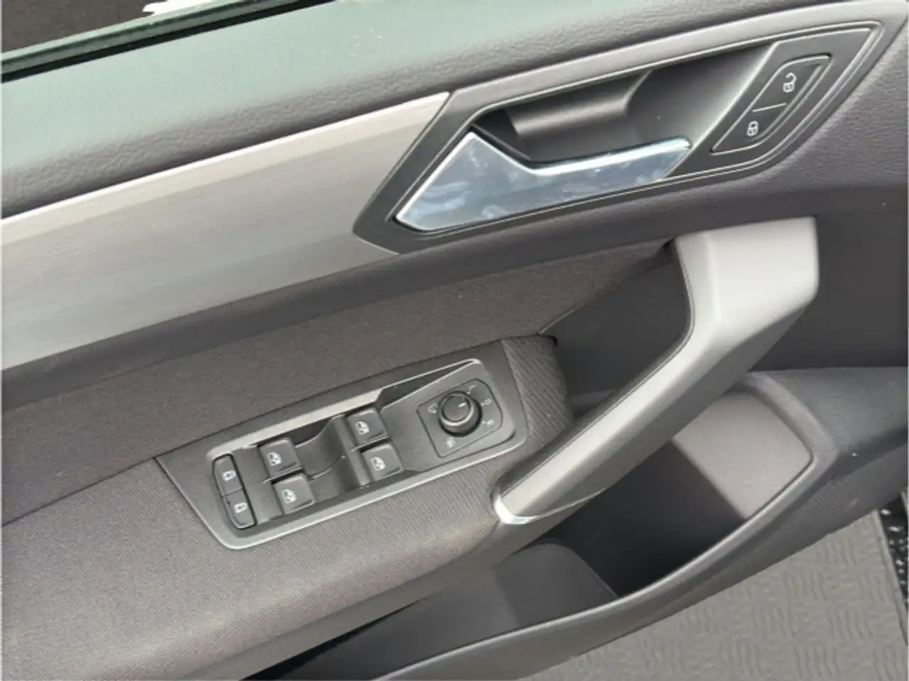 Volkswagen Touran 13