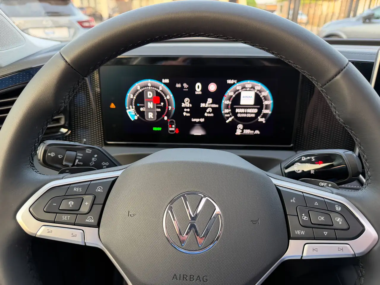 Volkswagen Tiguan 9