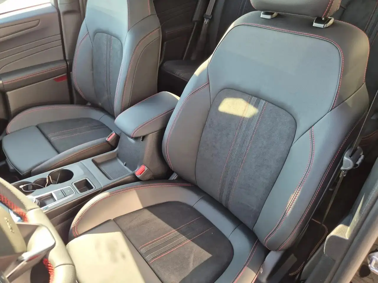 Ford Kuga 9