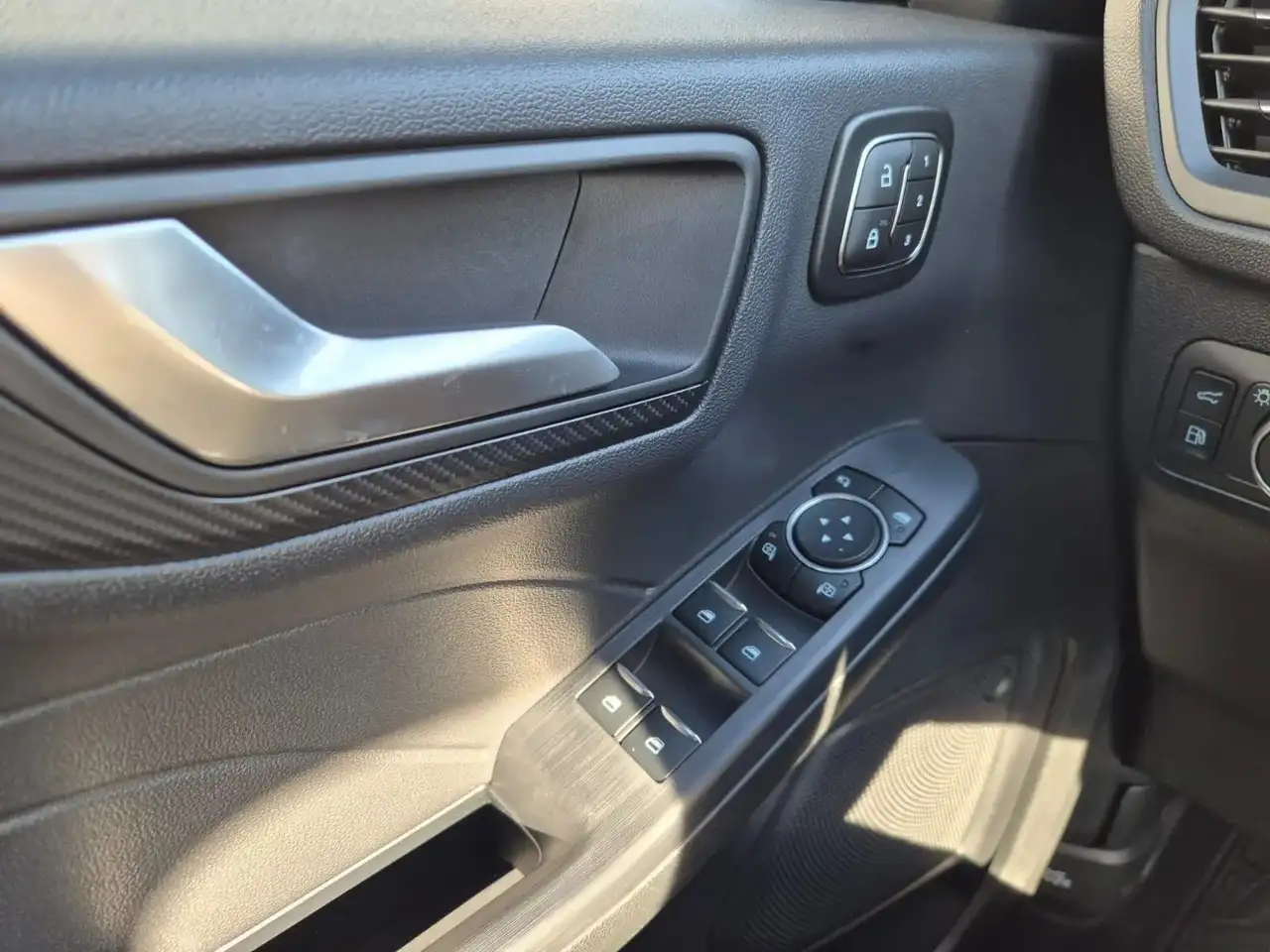 Ford Kuga 10