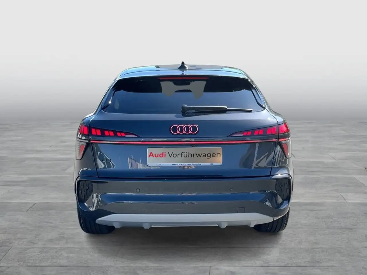 Audi Q3 4
