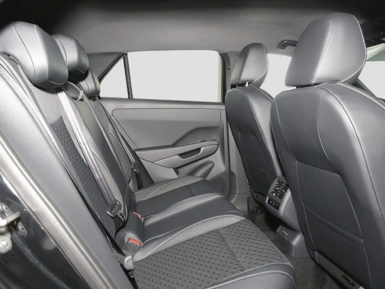 Volkswagen T-Roc 12