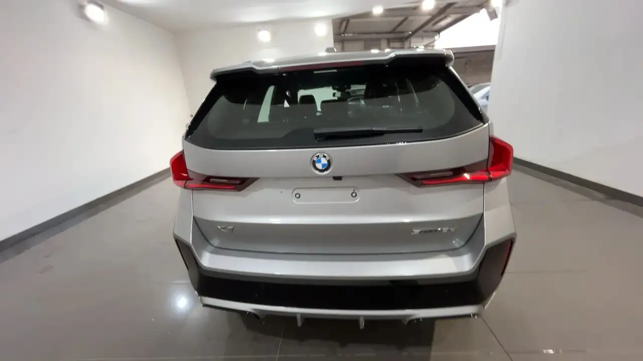 BMW X1 7