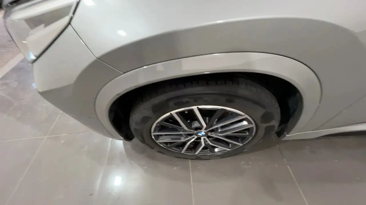 BMW X1 12