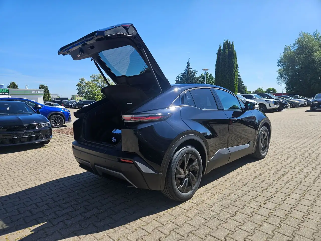 Toyota C-HR 10