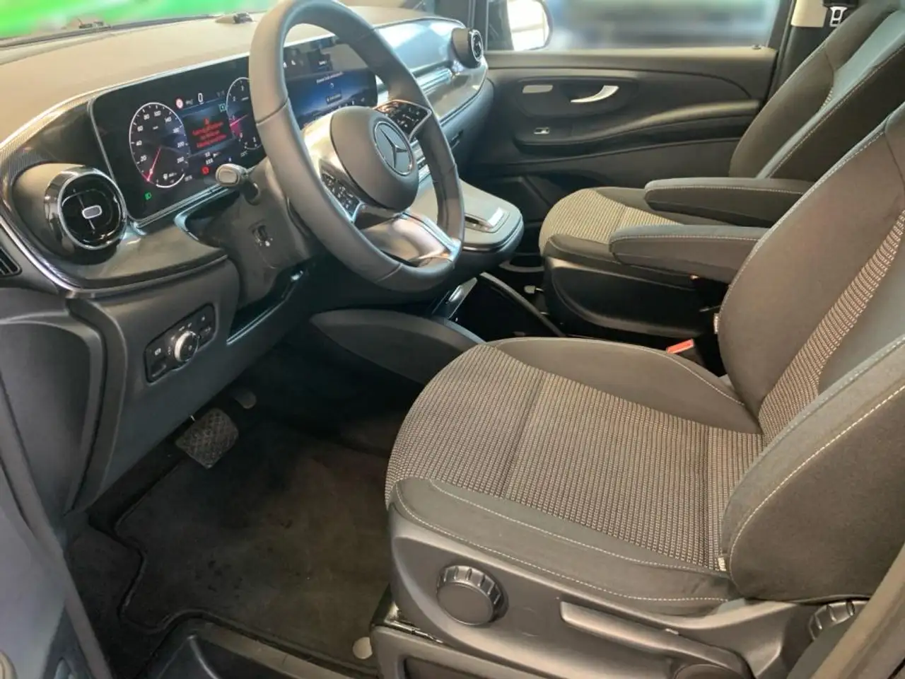 Mercedes-Benz V 250 8