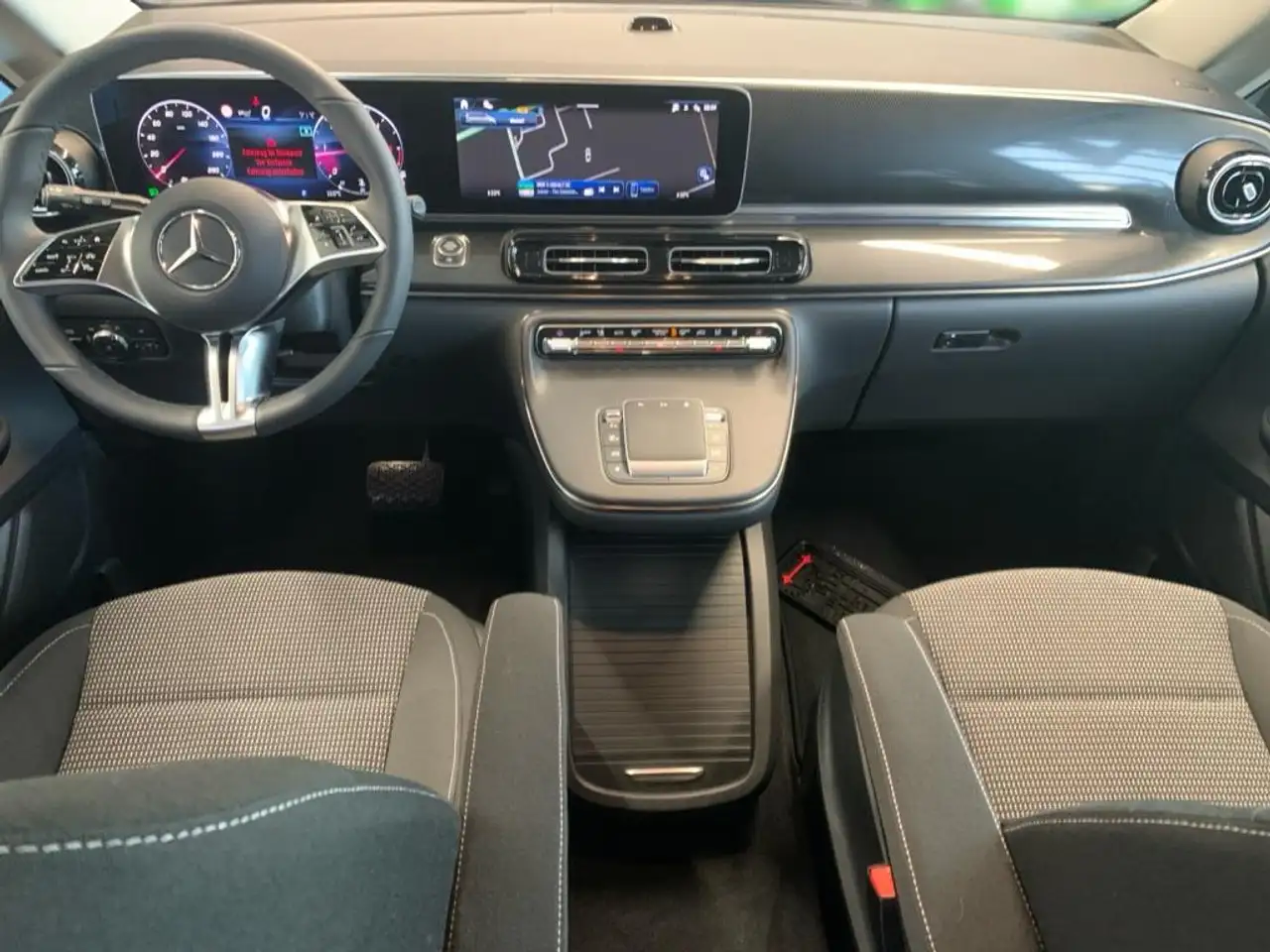 Mercedes-Benz V 250 12