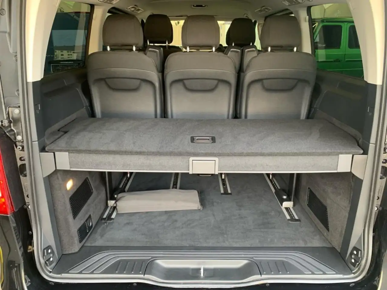 Mercedes-Benz V 250 14