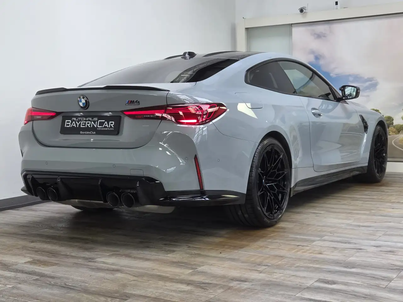 BMW M4 7