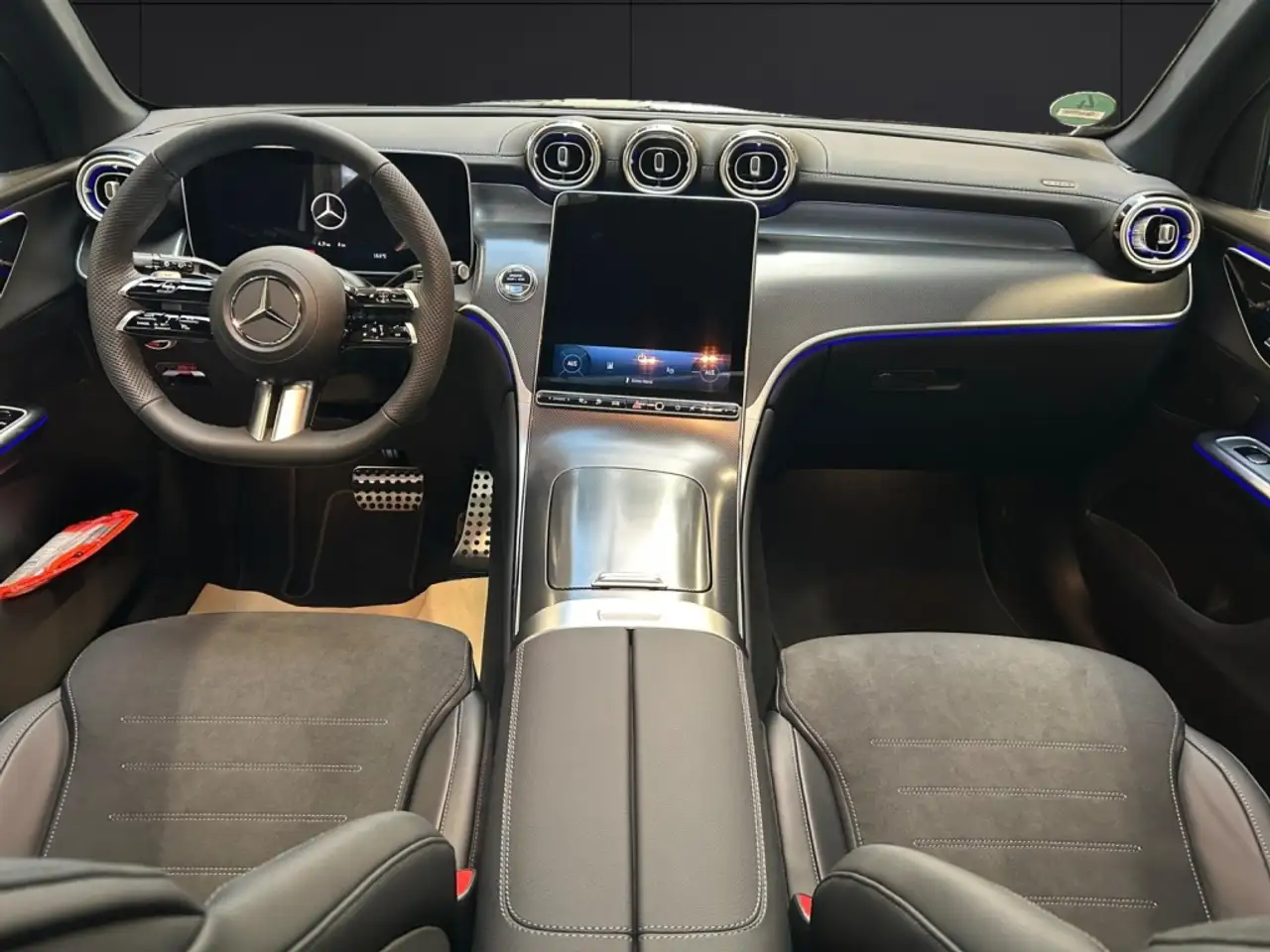 Mercedes-Benz GLC 300 12