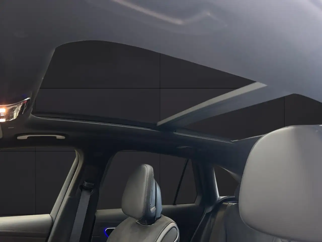 Mercedes-Benz GLC 300 14