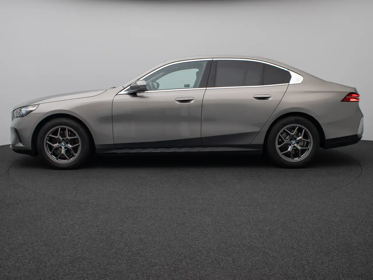 BMW 520 11