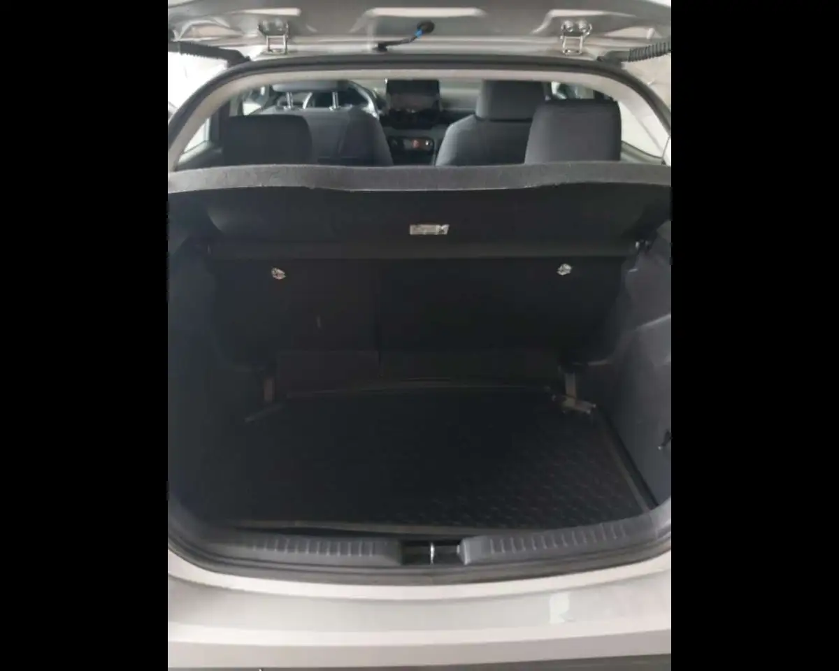 Toyota Yaris 4