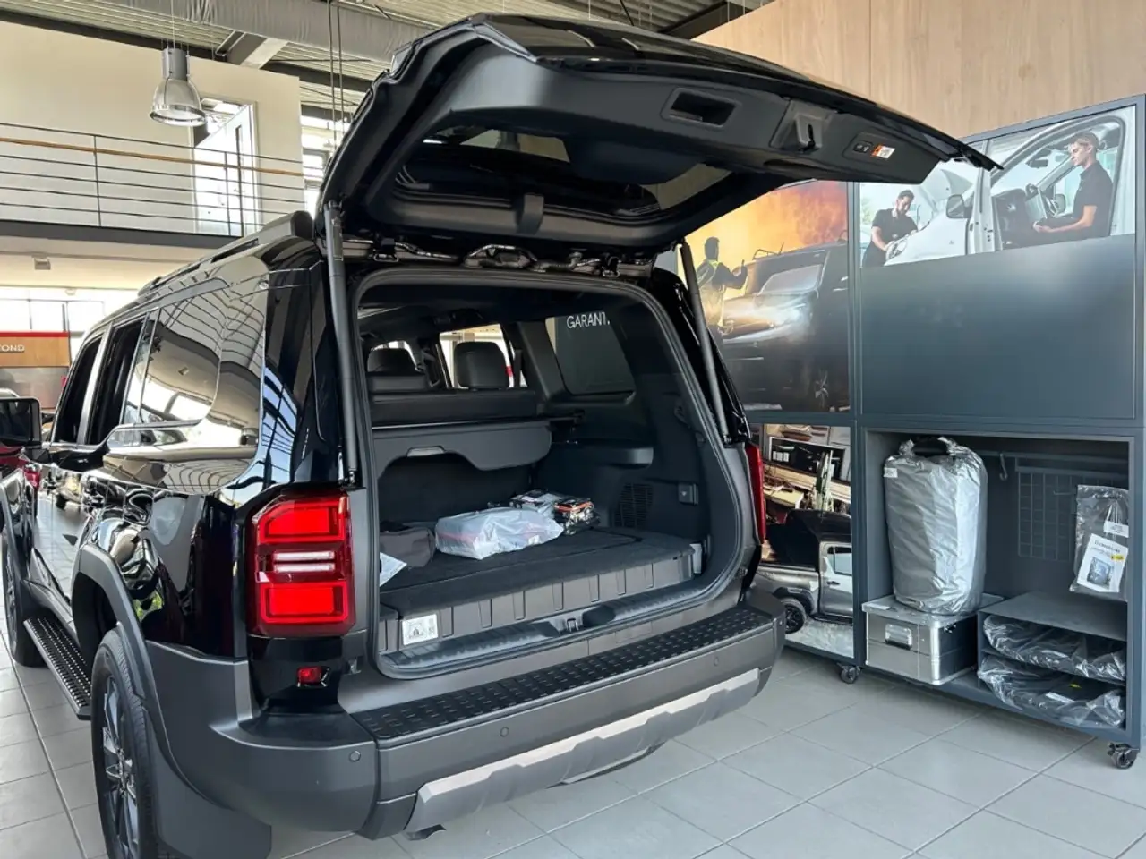 Toyota Land Cruiser 11