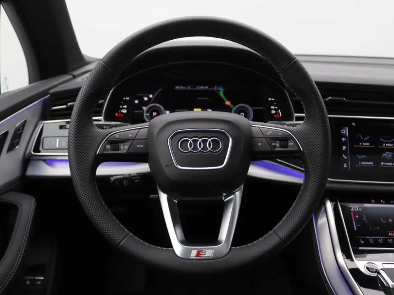 Audi Q7 14
