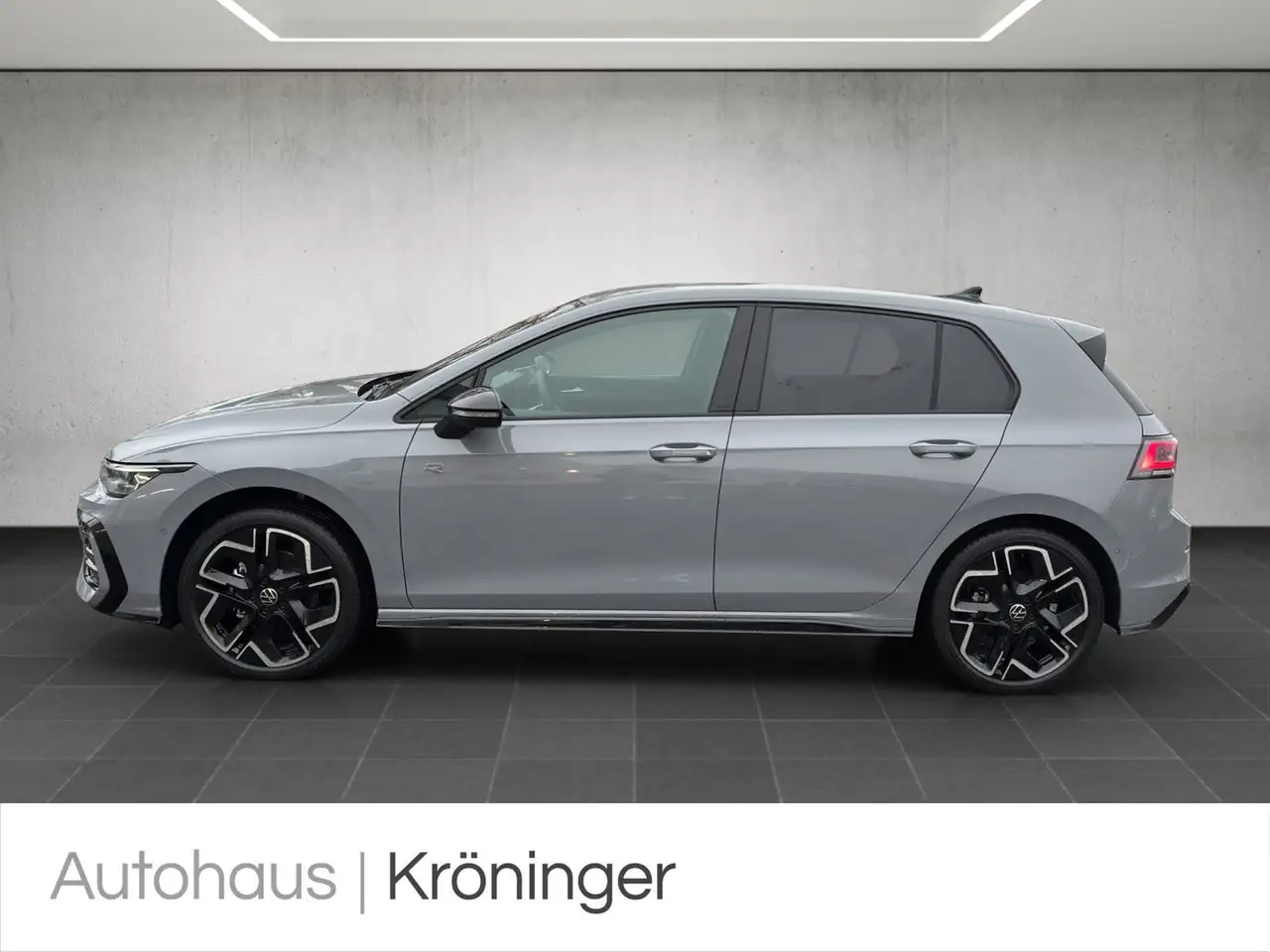 Volkswagen Golf VIII 3