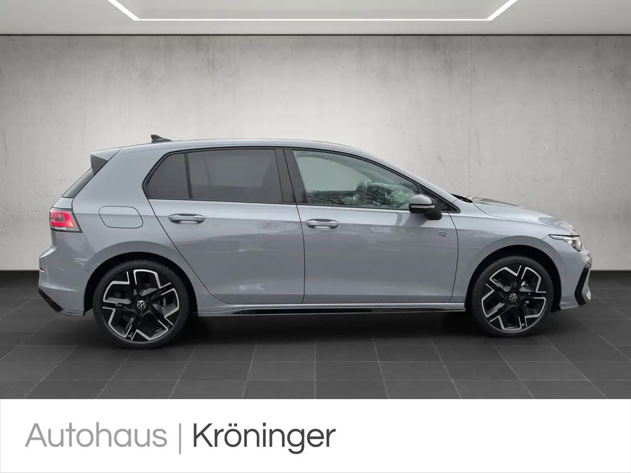 Volkswagen Golf VIII 4