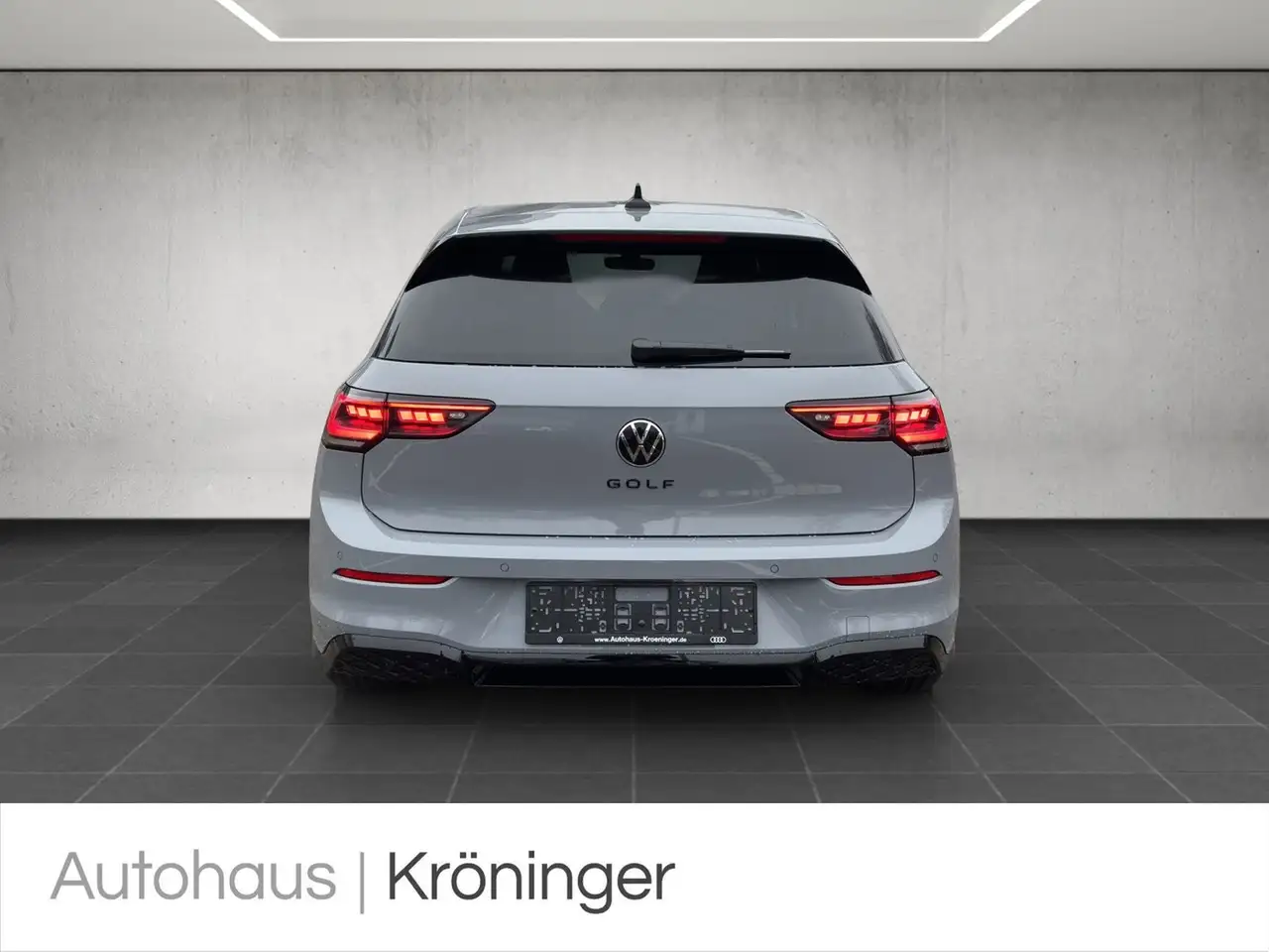 Volkswagen Golf VIII 6