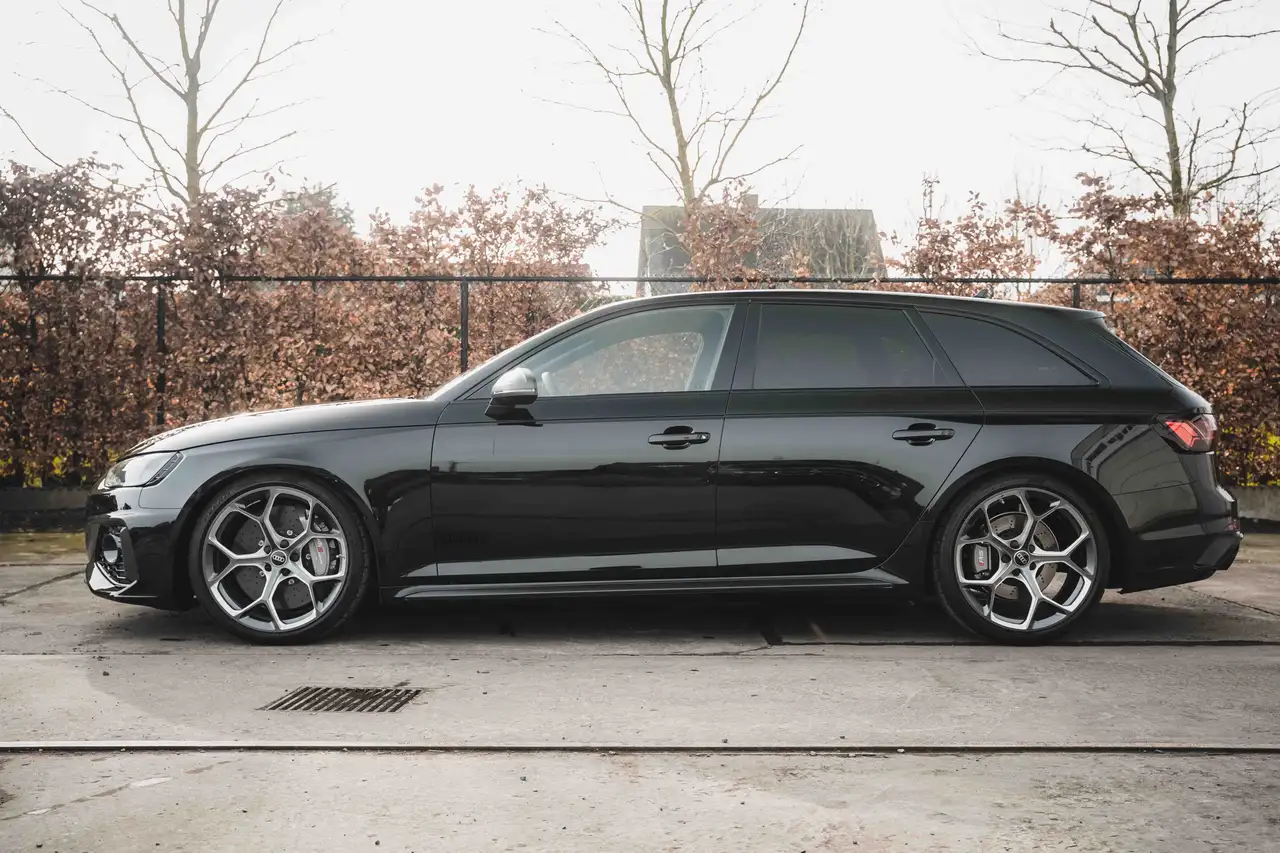 Audi RS4 2