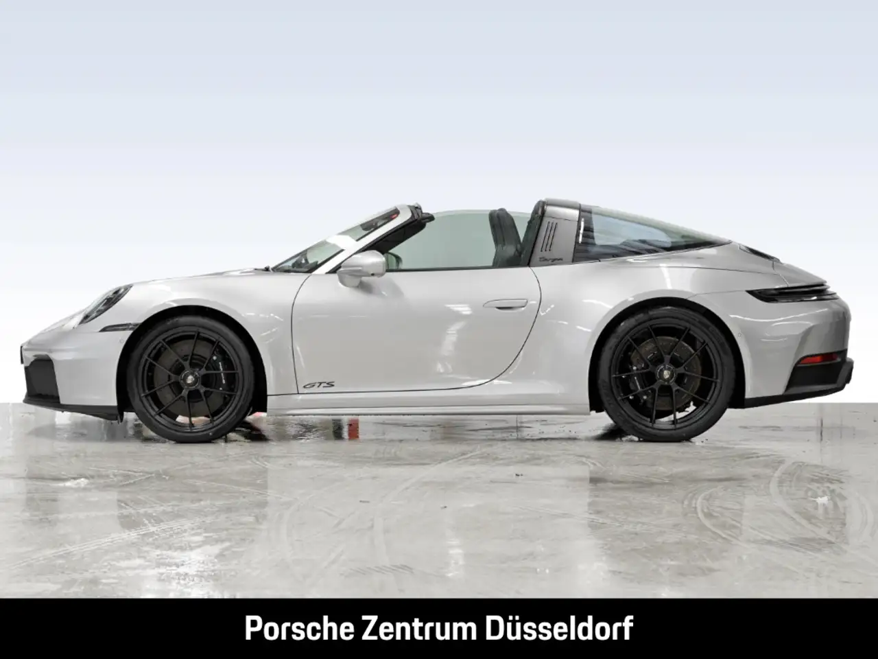 Porsche 992 911 2